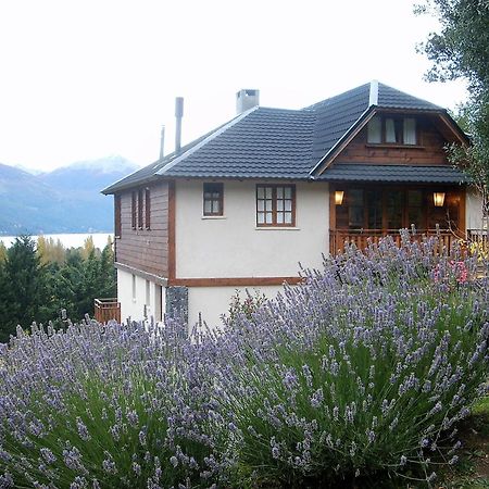 Arelauquen Bungalows & Suites San Carlos de Bariloche Eksteriør billede