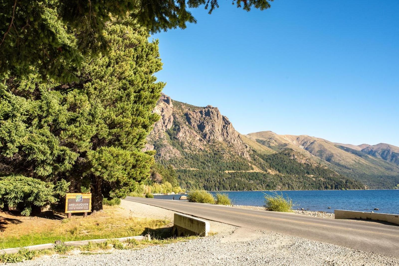Arelauquen Bungalows & Suites San Carlos de Bariloche Eksteriør billede