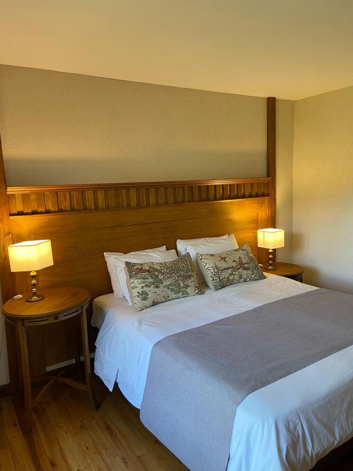 Arelauquen Bungalows & Suites San Carlos de Bariloche Eksteriør billede