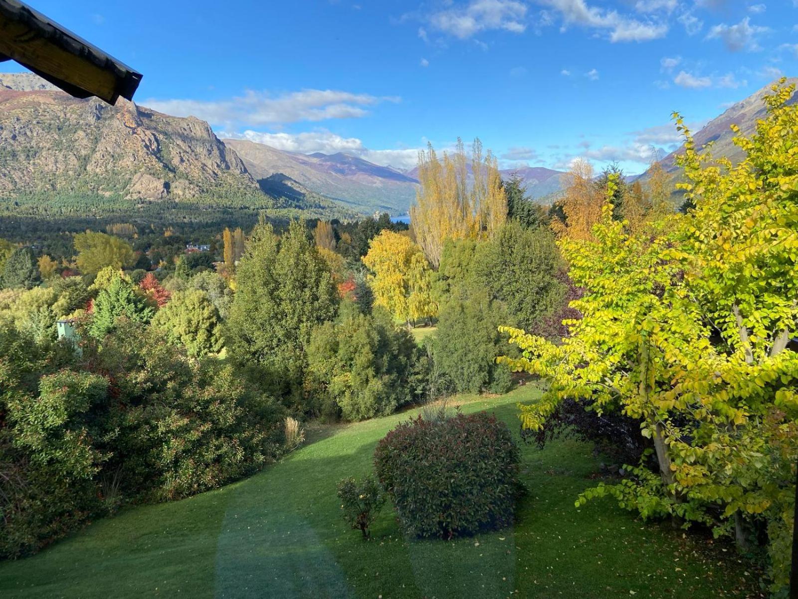 Arelauquen Bungalows & Suites San Carlos de Bariloche Eksteriør billede